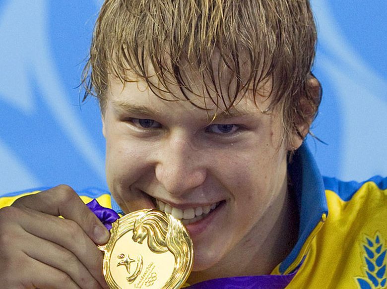   Andriy Hovorov   