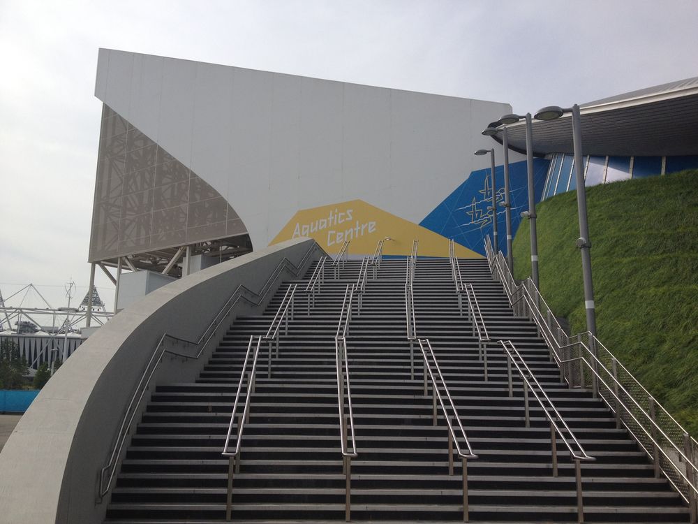     London Aquatics Centre 